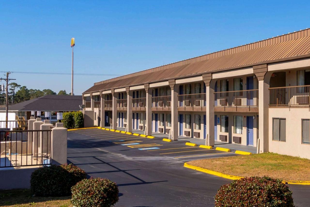 Quality Inn Ashburn Exterior foto