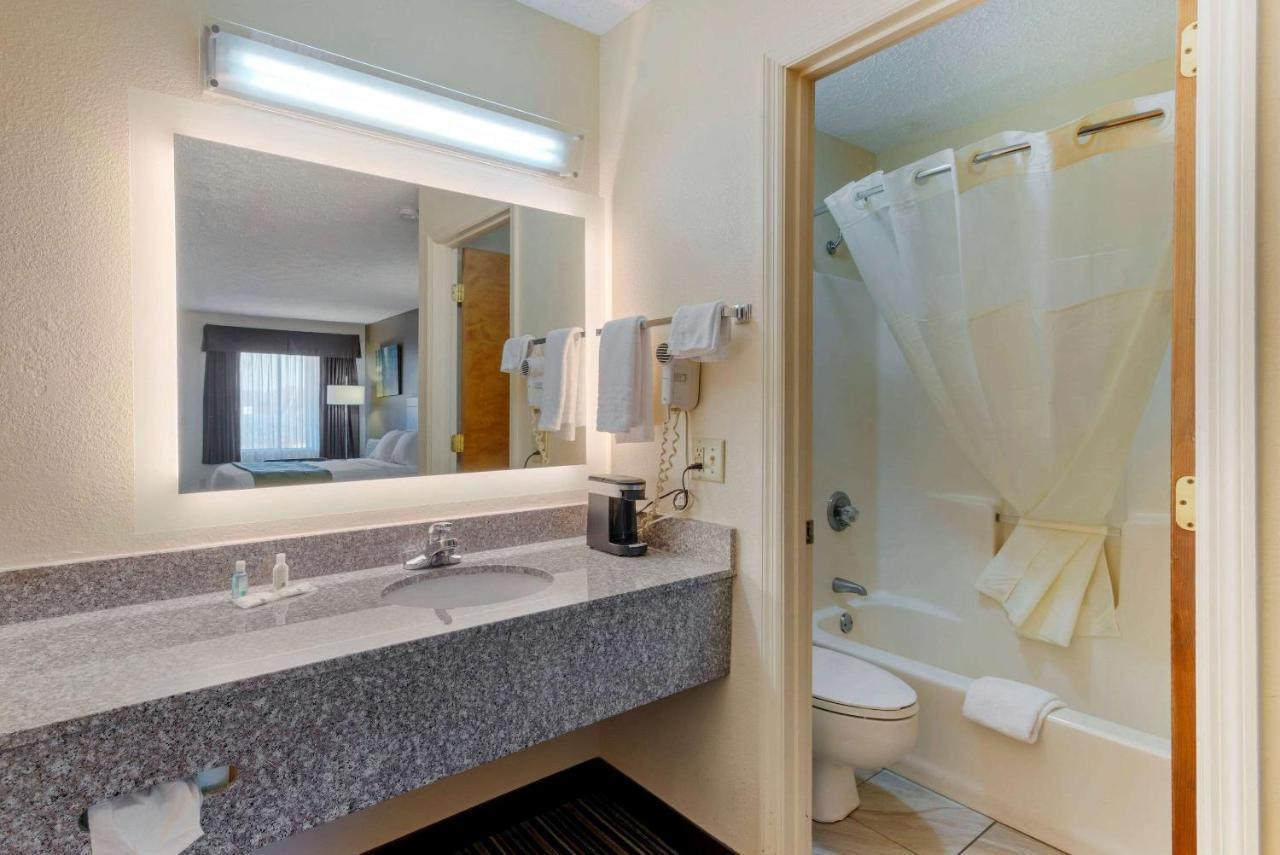 Quality Inn Ashburn Exterior foto